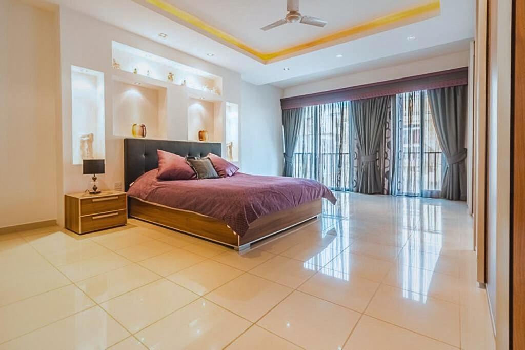 2 Bedroom Seafront Duplex Penthouse In The Heart Of Spinola Bay San Ġiljan Kültér fotó